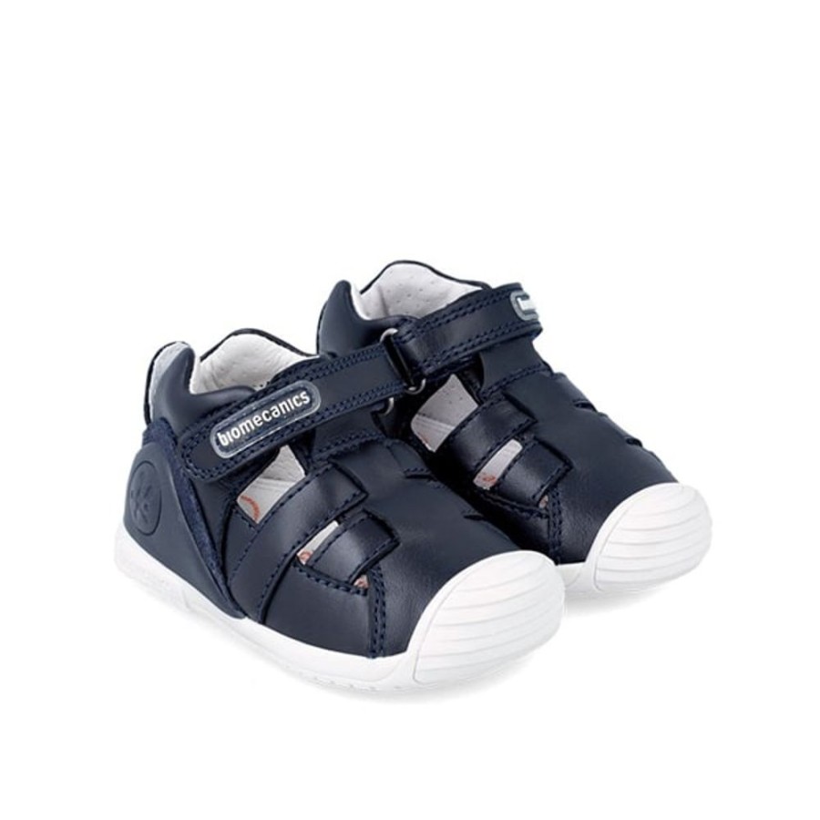 Boy Biomecanics | Navy Sandal Biomechanics