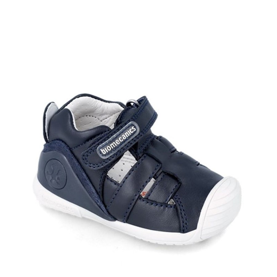 Boy Biomecanics | Navy Sandal Biomechanics